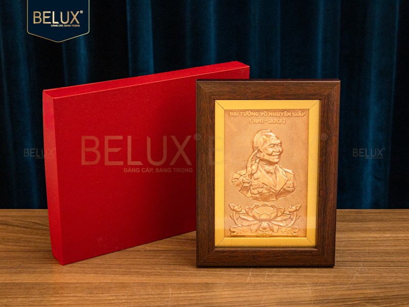 Tranh Bác Giáp bằng đồng đỏ 20x15cm